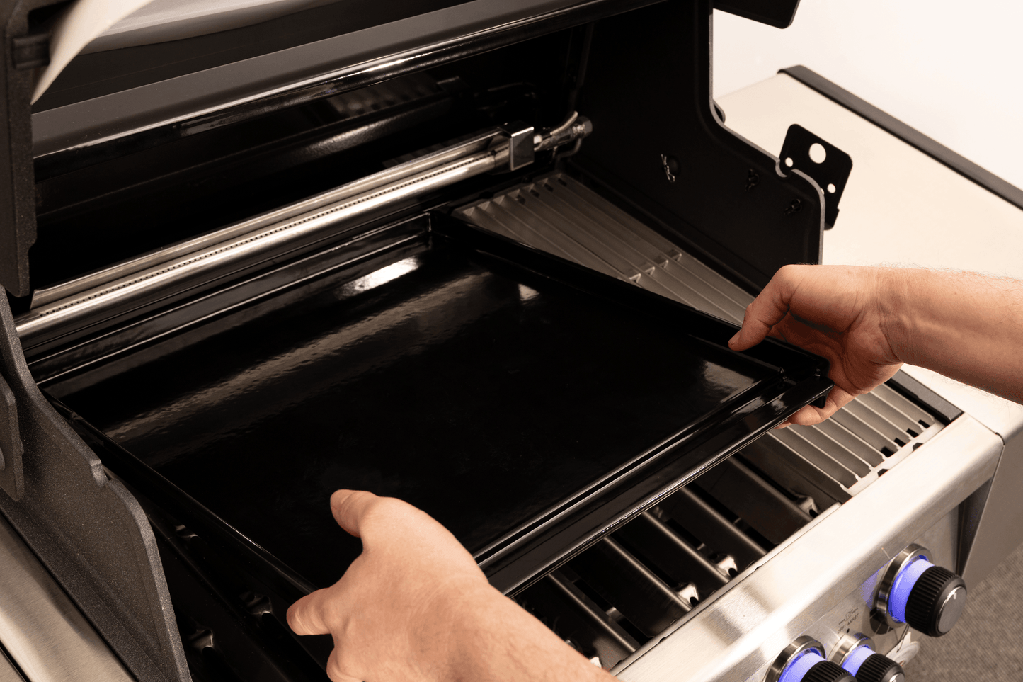 Broil King - CAST IRON PLANCHA IMPERIAL™ | REGAL™