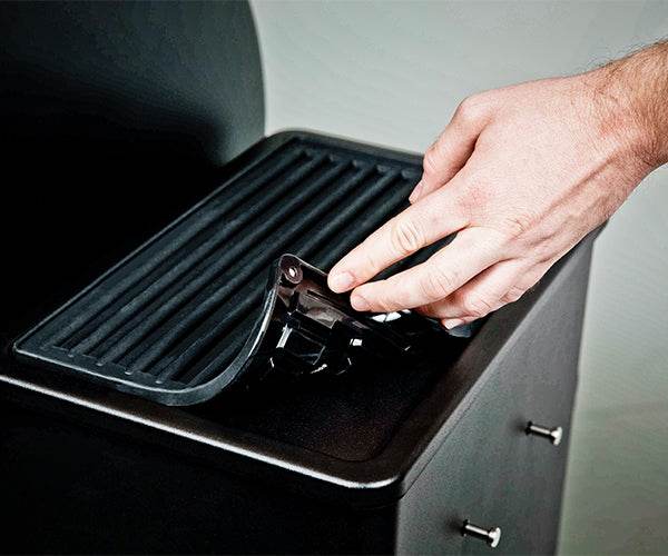 Broil King - Magnetic Silicone Side Shelf Grill Mat Crown™