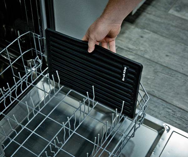 Broil King - Magnetic Silicone Side Shelf Grill Mat Crown™